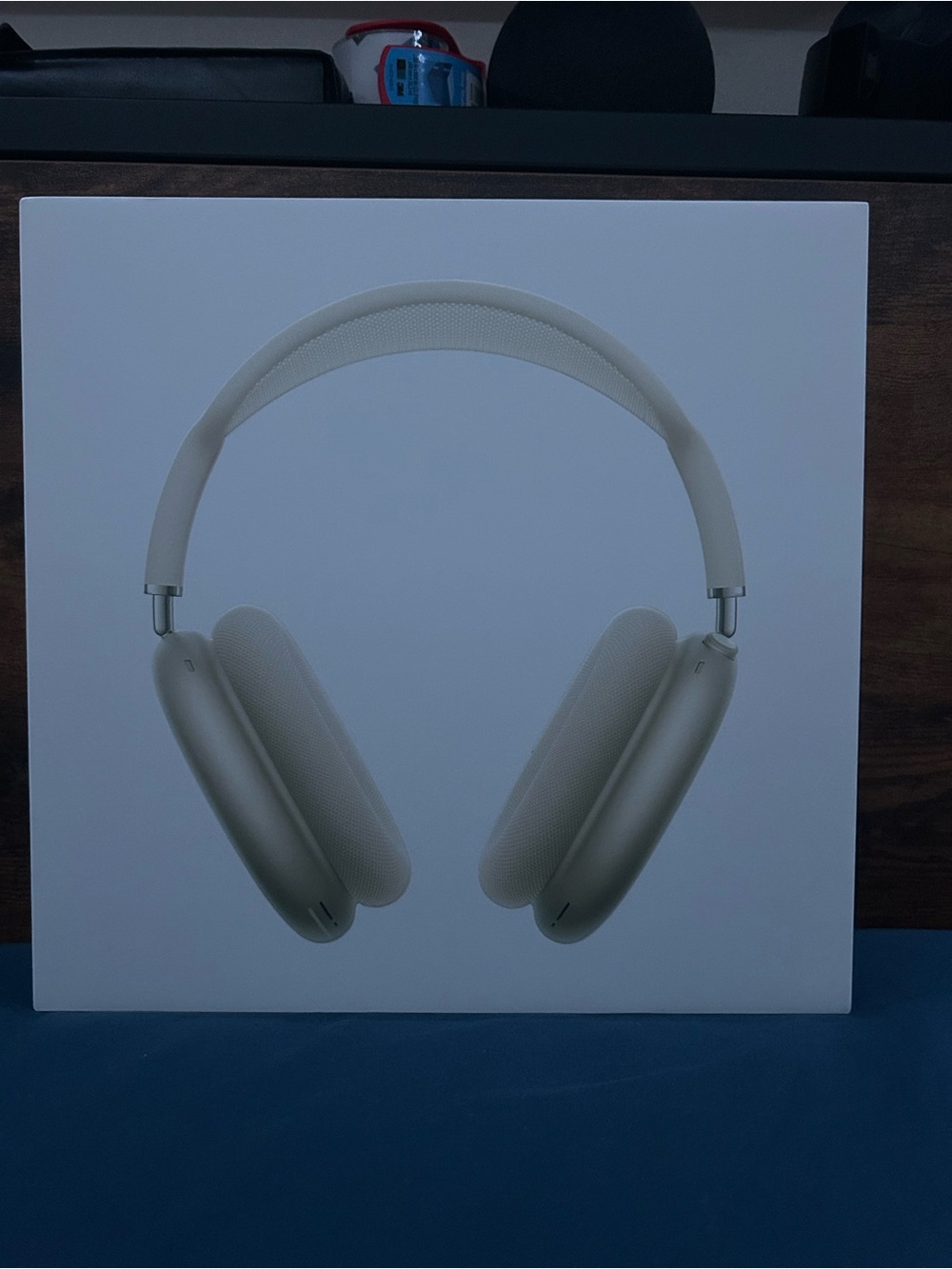 Brand New AirPods Max – Starlight